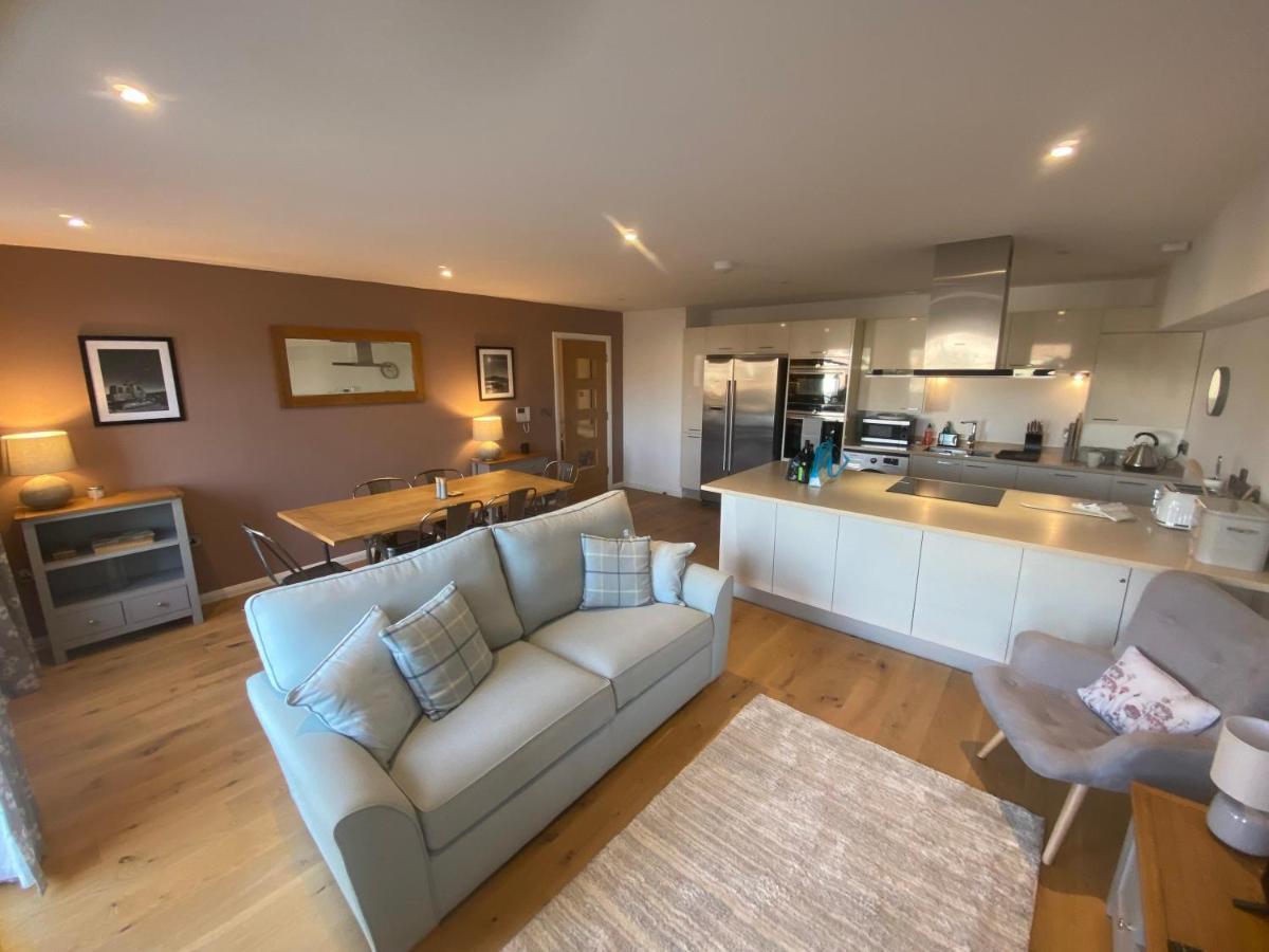 2 Deben Wharf, Woodbridge Apartment Exterior photo