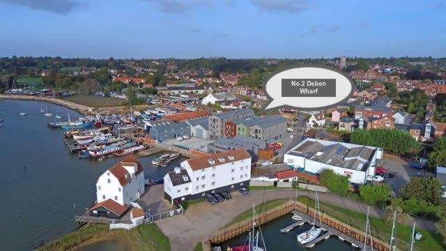 2 Deben Wharf, Woodbridge Apartment Exterior photo