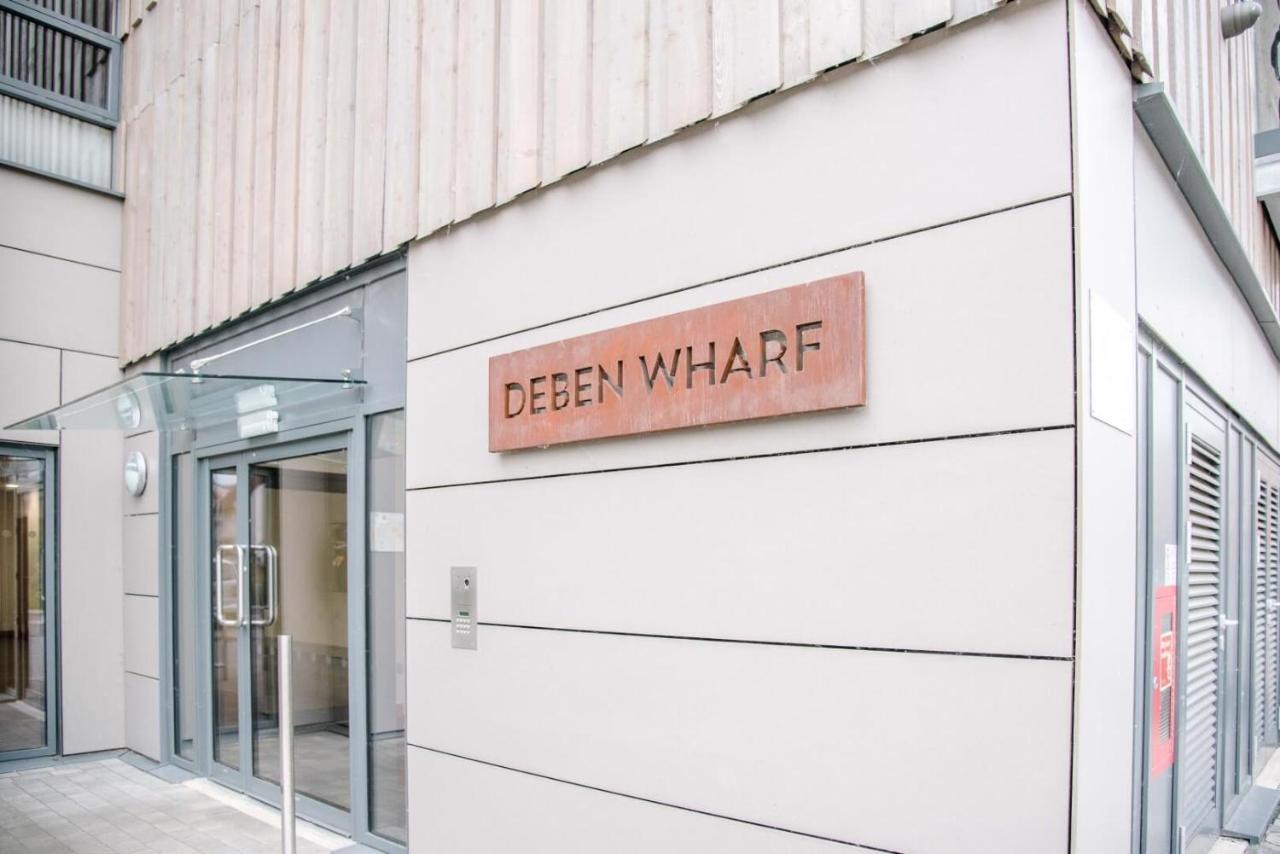 2 Deben Wharf, Woodbridge Apartment Exterior photo